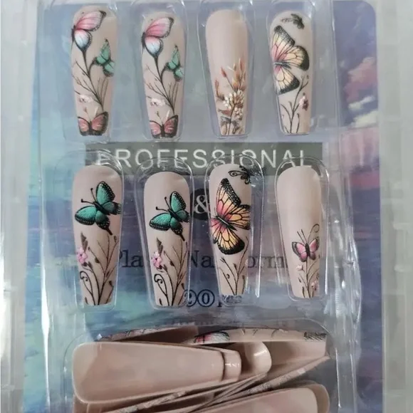 Butterfly Nail Art Floral Design coffin shape 24 pc Matte reusable Medium NWT - Picture 3 of 10